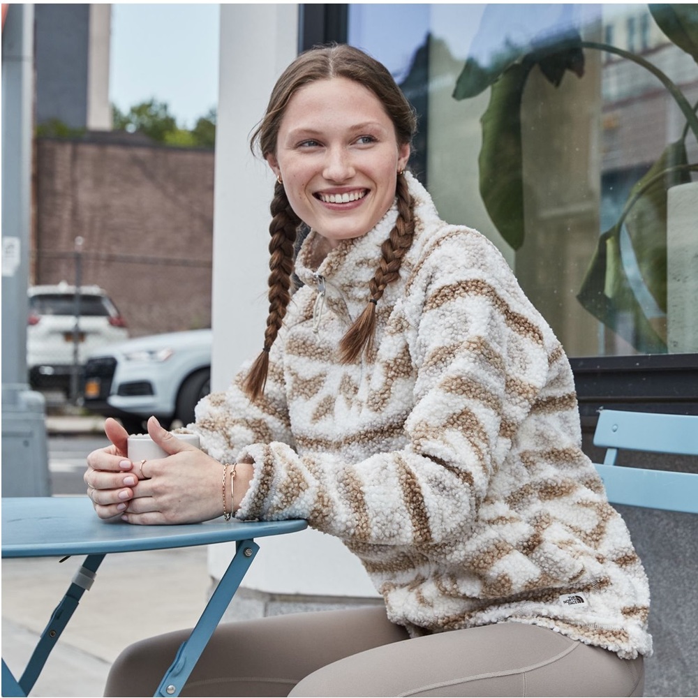 The North Face Cream & Tan Sherpa Pullover Jacket